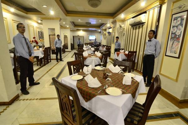 Hotel Little Palace Dibrugarh Exterior foto