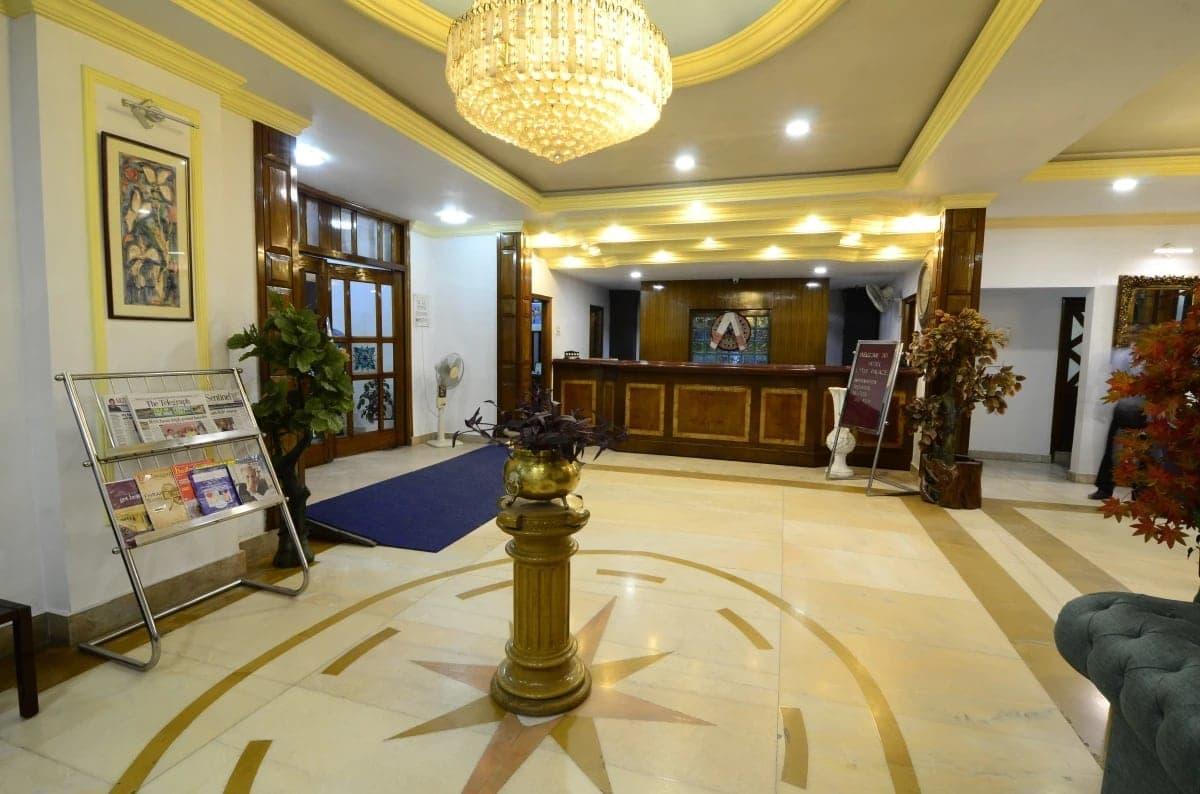 Hotel Little Palace Dibrugarh Exterior foto