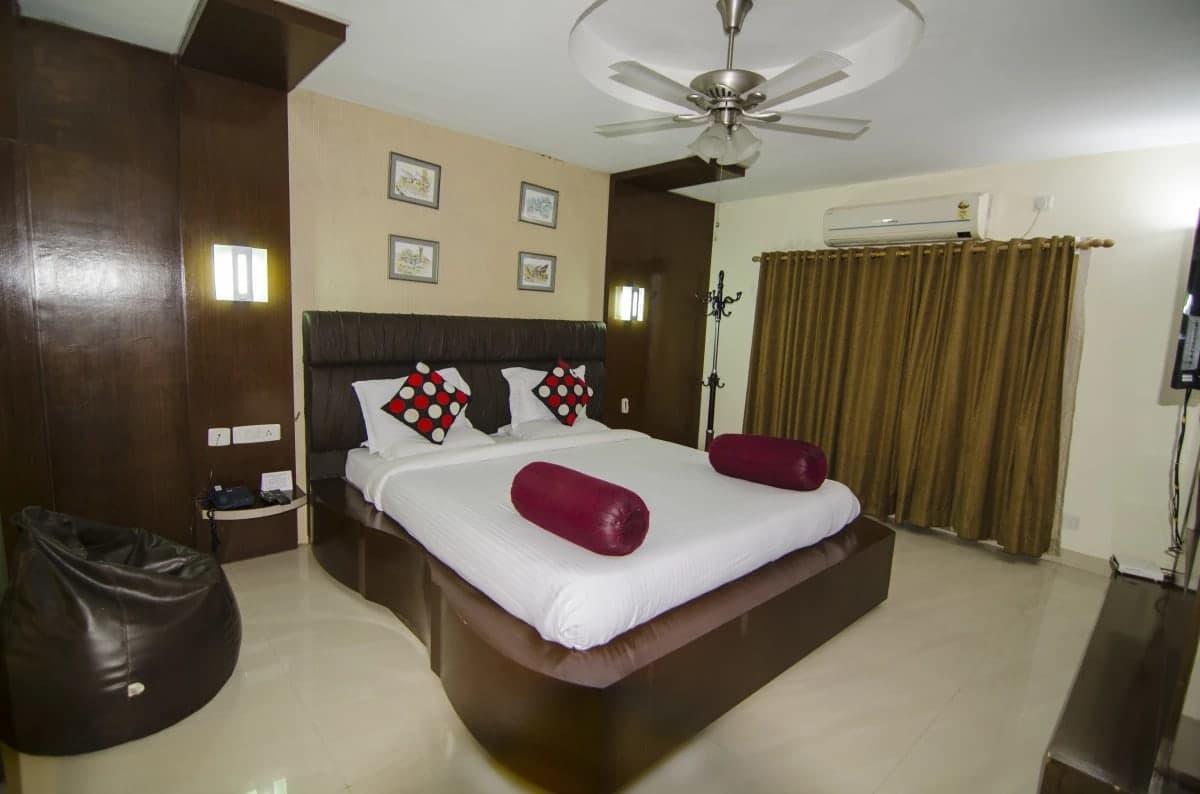 Hotel Little Palace Dibrugarh Exterior foto
